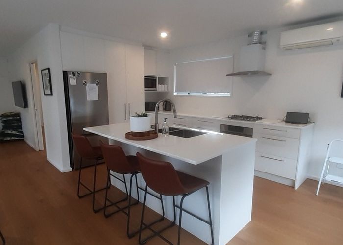  at 2/37b  Main Road, Redcliffs, Christchurch City, Canterbury