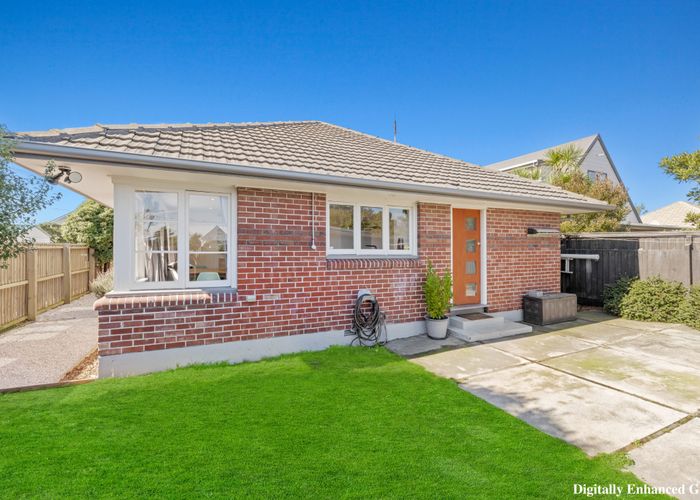  at 116 Pine Avenue, South New Brighton, Christchurch City, Canterbury