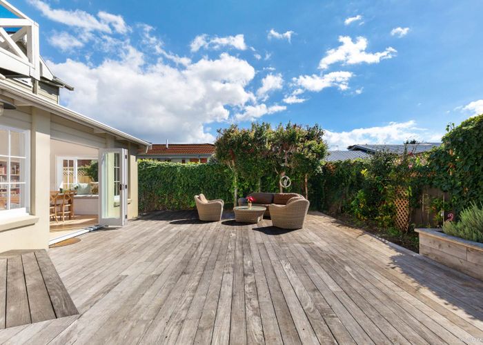  at 10B Stratford Avenue, Milford, Auckland