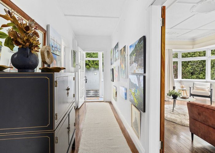  at 28 Beacon Hill Road, Strathmore Park, Wellington