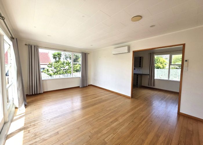  at 54 Forest Hill Rd, Henderson, Waitakere City, Auckland