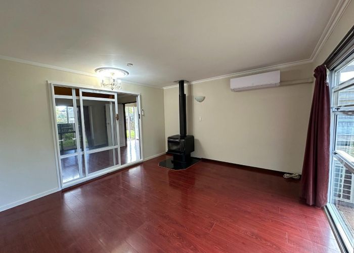  at 11 Ravenstone Place, Chatswood, North Shore City, Auckland