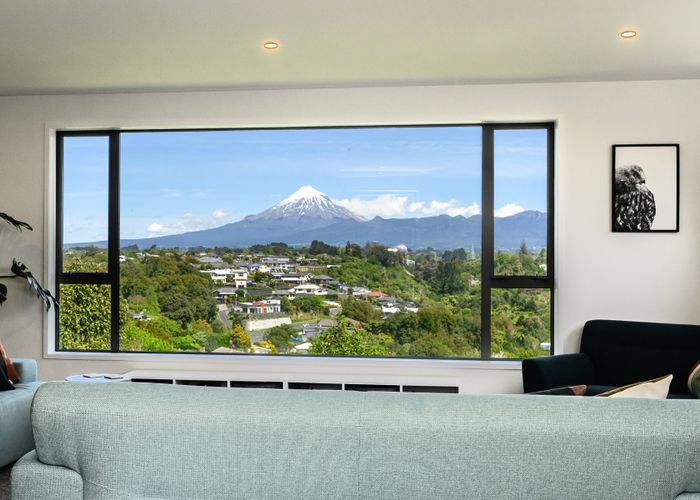  at 18C Montana Place, Merrilands, New Plymouth