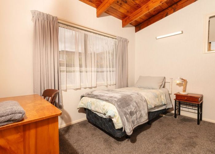  at 68A Muir Avenue, Mangere Bridge, Manukau City, Auckland