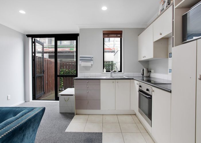  at 33/51 Ireland Road, Panmure, Auckland