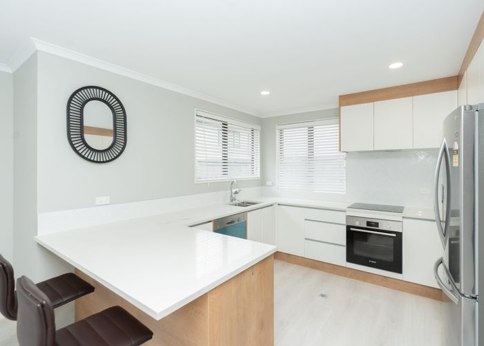  at 2/14 Arahi Place, Rototuna North, Hamilton