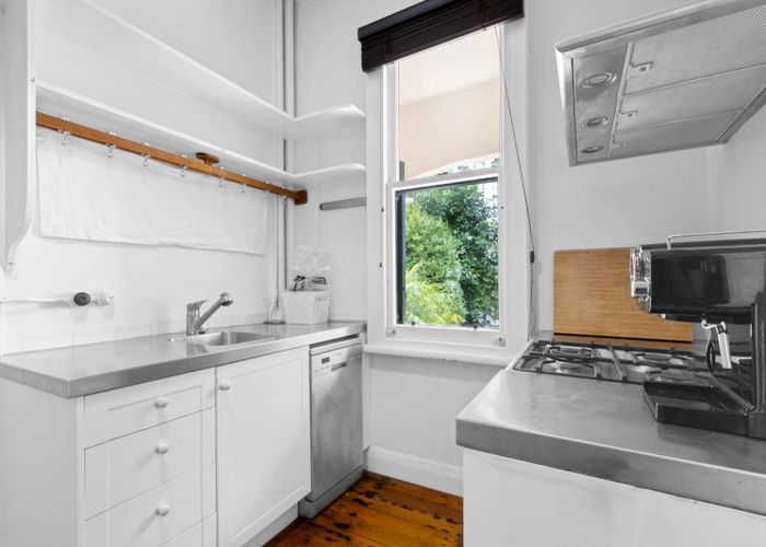  at 4/9 Parliament Street, Auckland Central, Auckland