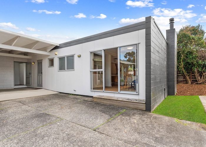  at 1/1A Margaret Place, Milford, North Shore City, Auckland