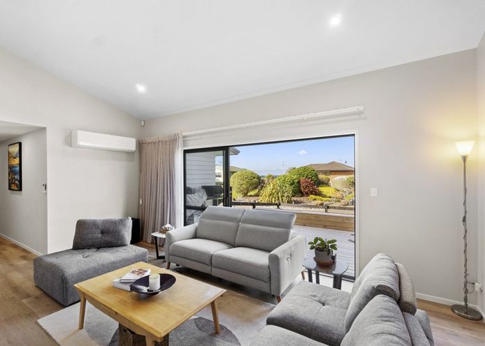  at 16 Mylindas Road, WHAKATIWAI, MIRANDA