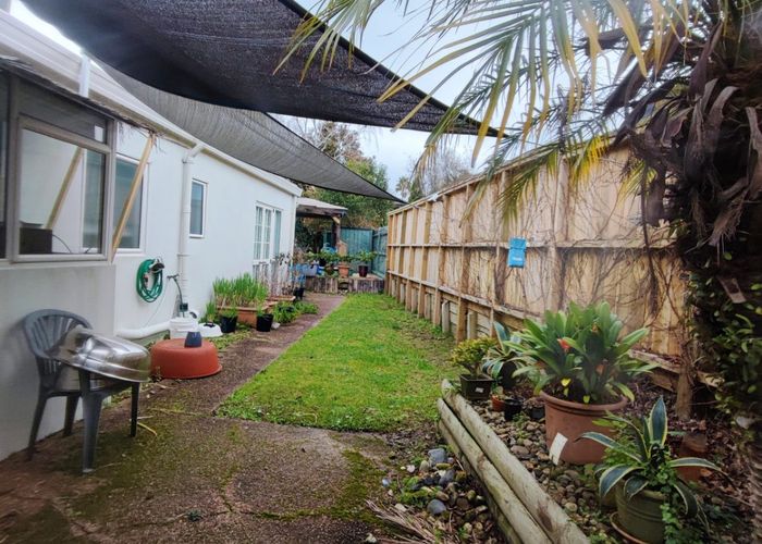  at 3 Queen Natalie Place, Massey, Waitakere City, Auckland