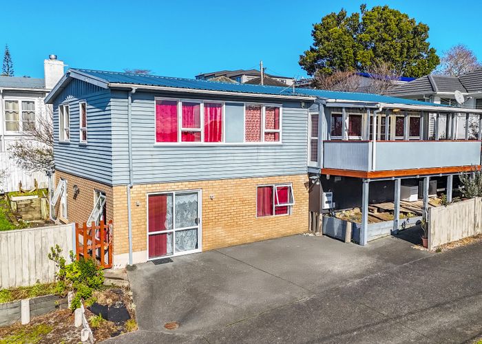  at 39 Sunnyside road, Sunnyvale, Waitakere City, Auckland