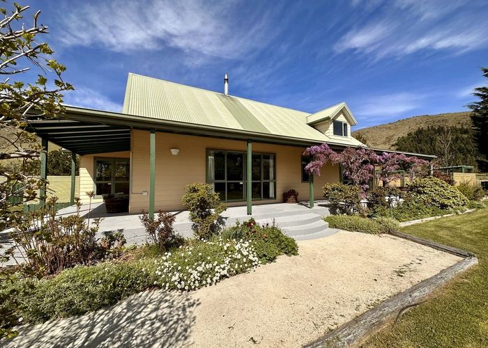 For sale 20 Ahuriri Drive, Omarama, Waitaki, Otago homes.co.nz