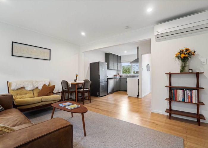  at 2/57 Church Road, Mangere Bridge, Manukau City, Auckland