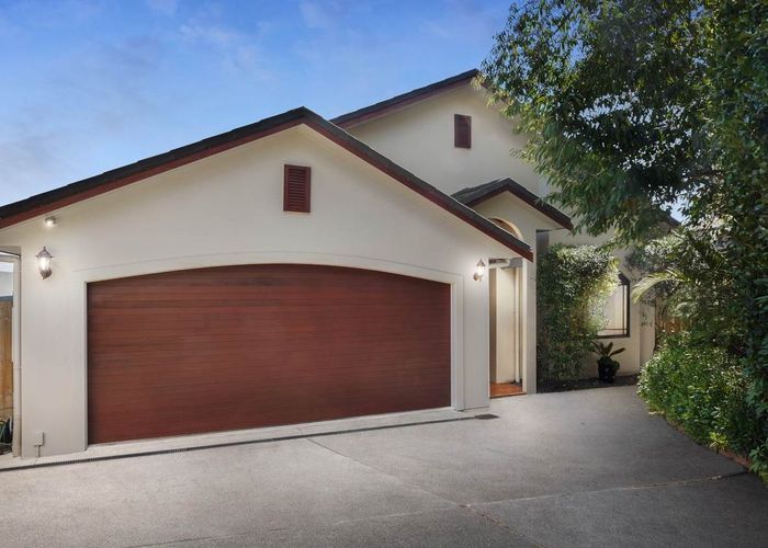  at 298 Hill Road, The Gardens, Auckland