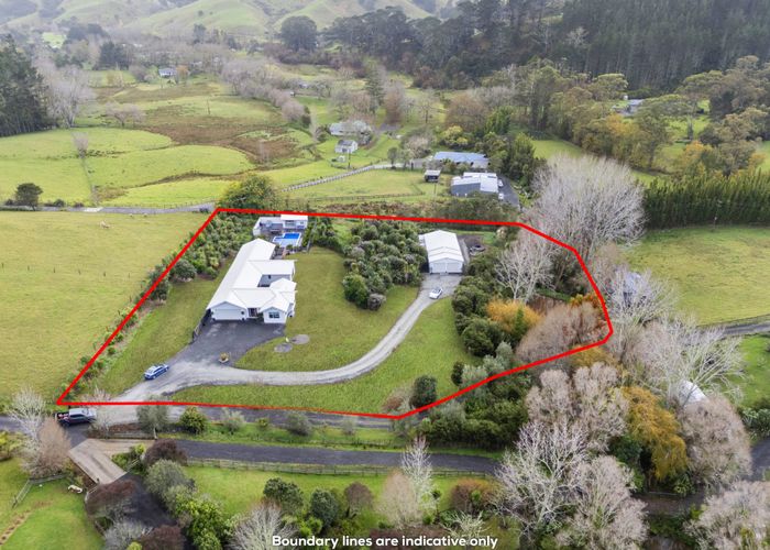  at 7 Pineview Lane, Helensville, Rodney, Auckland