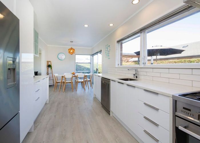  at 18 Quibray Place, Botany Downs, Manukau City, Auckland