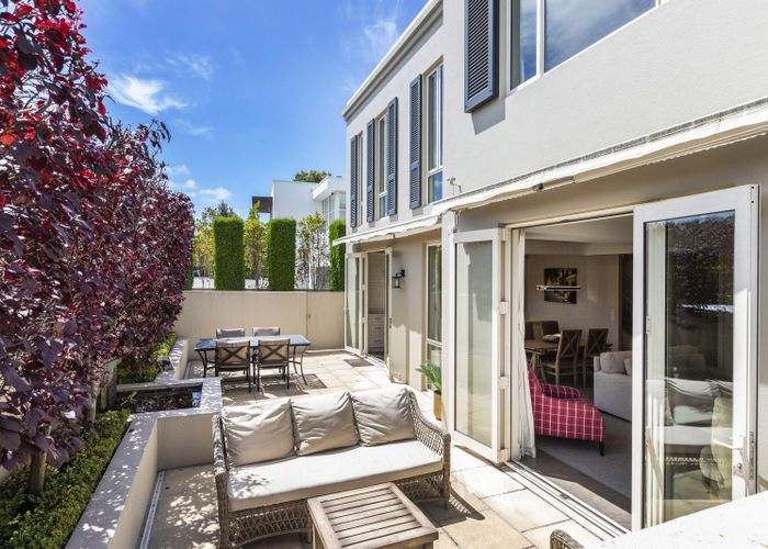  at 152 Merivale Lane, Merivale, Christchurch