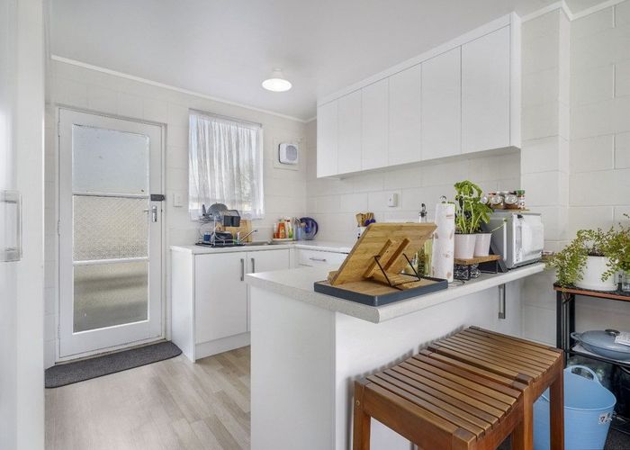  at 4/33 Old Mill Street, Frankton, Hamilton, Waikato