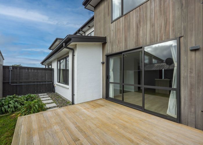  at 6 Henry Lloyd Place, Millwater, Rodney, Auckland