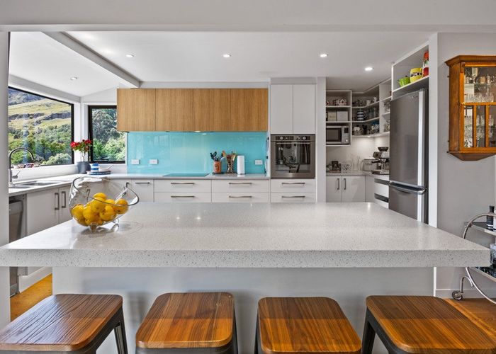  at 84 Flinders Road, Heathcote Valley, Christchurch