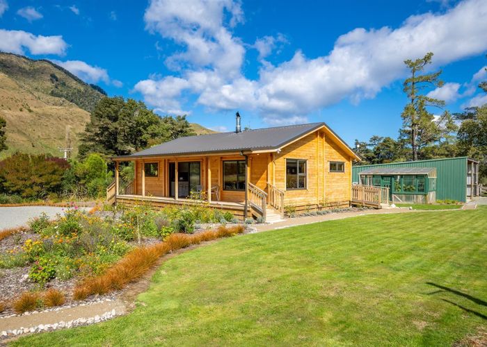  at 61 Matiri West Bank Road, Matiri