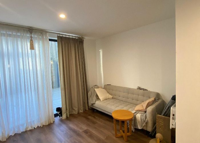  at 10 Rara Lane, Manukau, Manukau City, Auckland