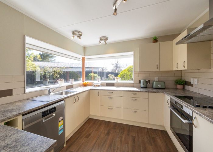  at 9 Delta Place, Milson, Palmerston North