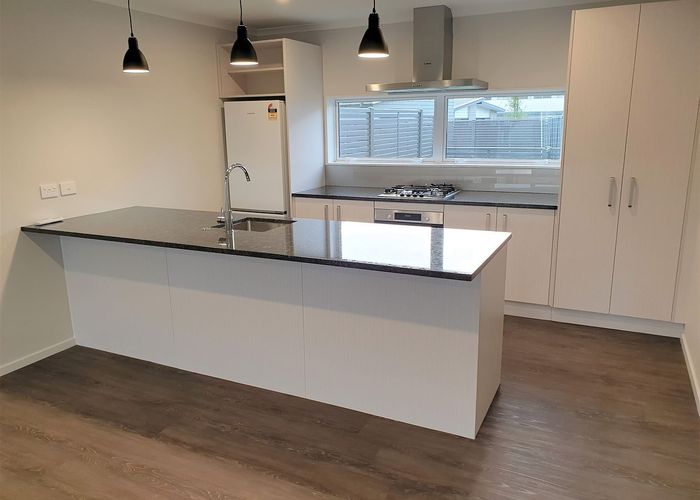 at 16 Bluff Road, Kenepuru, Porirua, Wellington