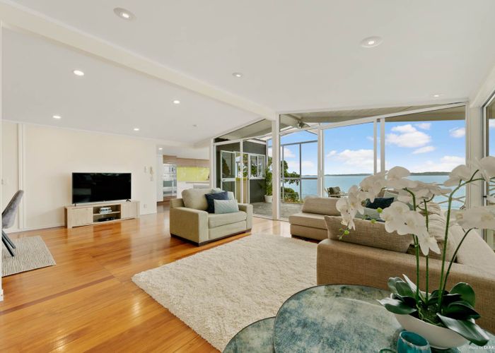  at 29 Pohutukawa Road, Beachlands, Auckland