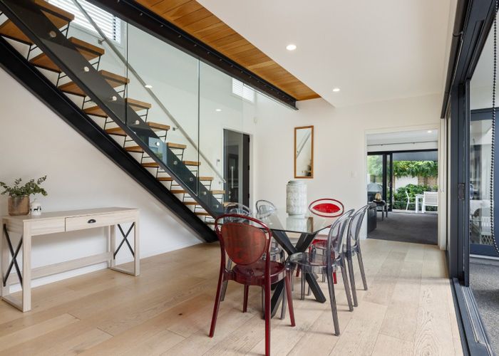  at 994 Colombo Street, St. Albans, Christchurch City, Canterbury