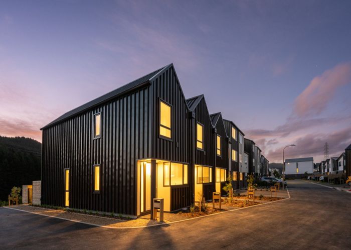 at 90 Ara Paiwhenua, Tawa, Wellington, Wellington