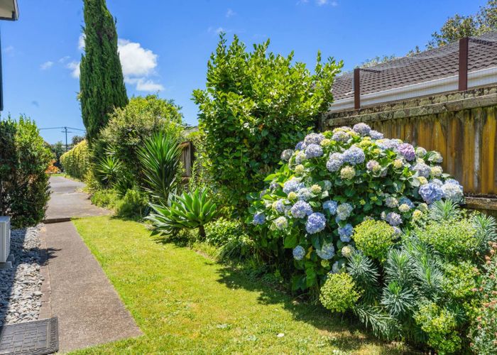  at 2/35 Grotto Street, Onehunga, Auckland City, Auckland