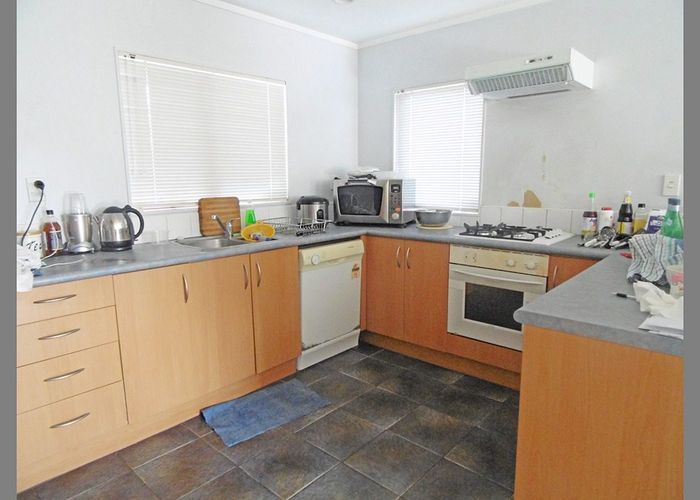  at 6/11 Harrison Road, Mount Wellington, Auckland