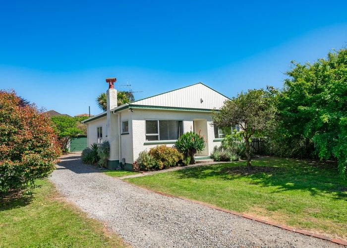  at 16 Dale Road, Raumati South, Kapiti Coast, Wellington
