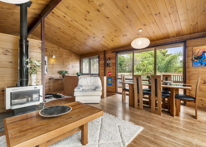  at 105 Kia Ora Road, Beach Haven, North Shore City, Auckland