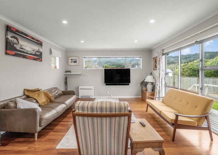  at 8 Sharpe Crescent, Wainuiomata, Lower Hutt