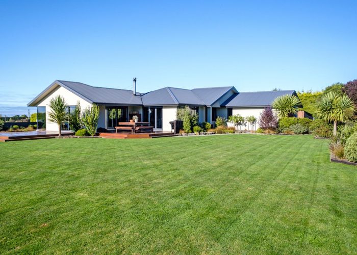  at 698 Landsborough Road, Claremont