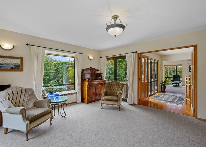  at 6 Croftfield Place, Westmorland, Christchurch