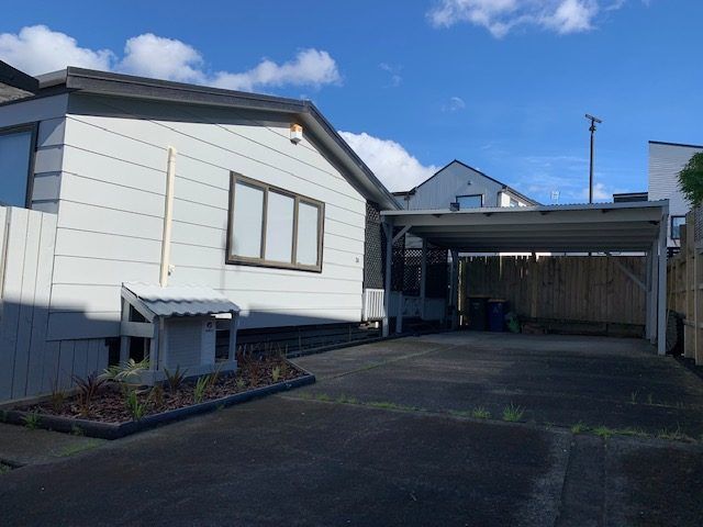  at 3A Fruitvale Road, New Lynn, Waitakere City, Auckland