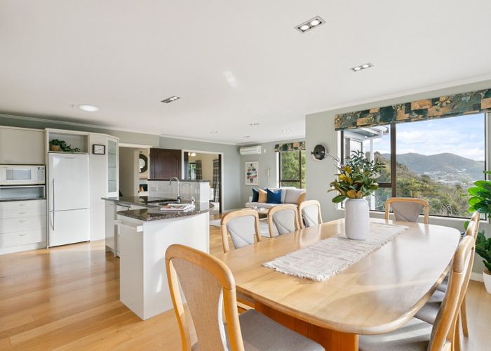  at 10 Kate Way, Karori, Wellington, Wellington