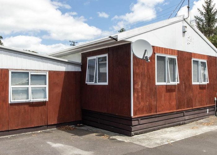  at 1/13 Holly Street, Avondale, Auckland