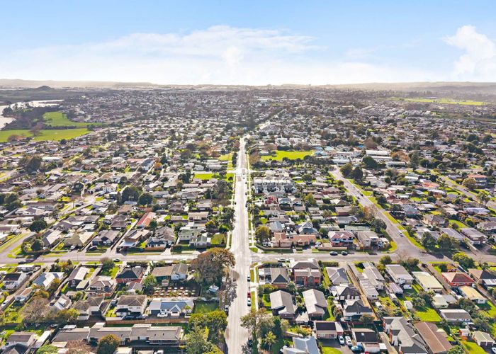  at 1/545 Weymouth Road, Weymouth, Manukau City, Auckland