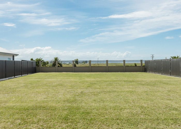  at 52 Pelorus Avenue, Poraiti, Napier