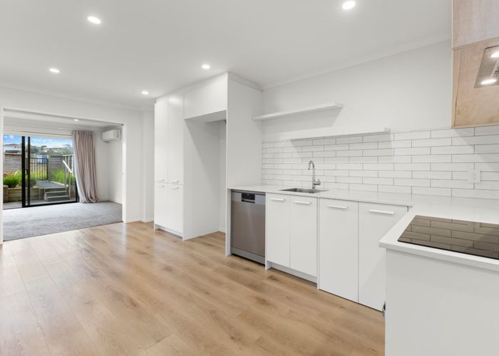  at 3 Sun Orchid Avenue, Wiri, Auckland