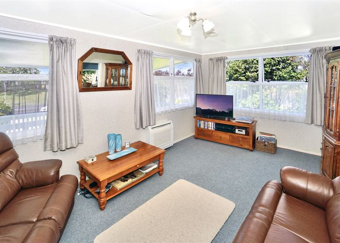  at 18 Old Coach Road, Te Puke