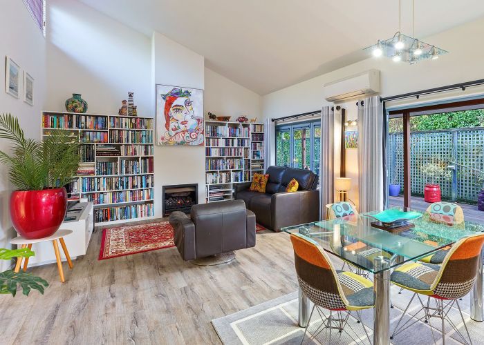  at 82 Te Moana Road, Waikanae Beach, Kapiti Coast, Wellington