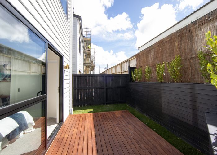  at 71 McFadzean Drive, Blockhouse Bay, Auckland City, Auckland