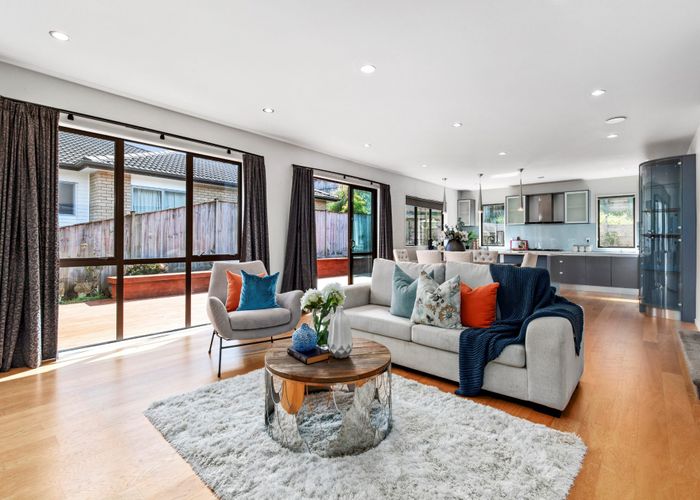  at 7 Baker Street, Fairview Heights, Auckland