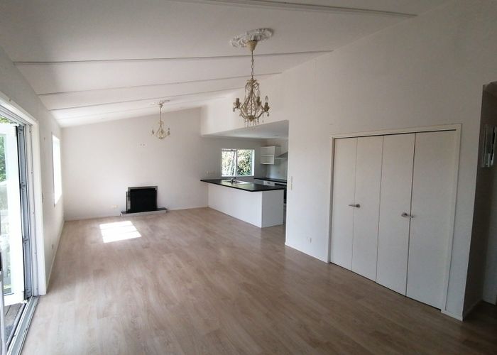  at 83 Hobson Road, Lucas Heights, Auckland