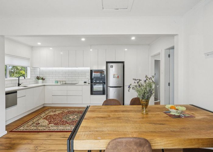  at 1/75 Atkinson Road, Titirangi, Waitakere City, Auckland